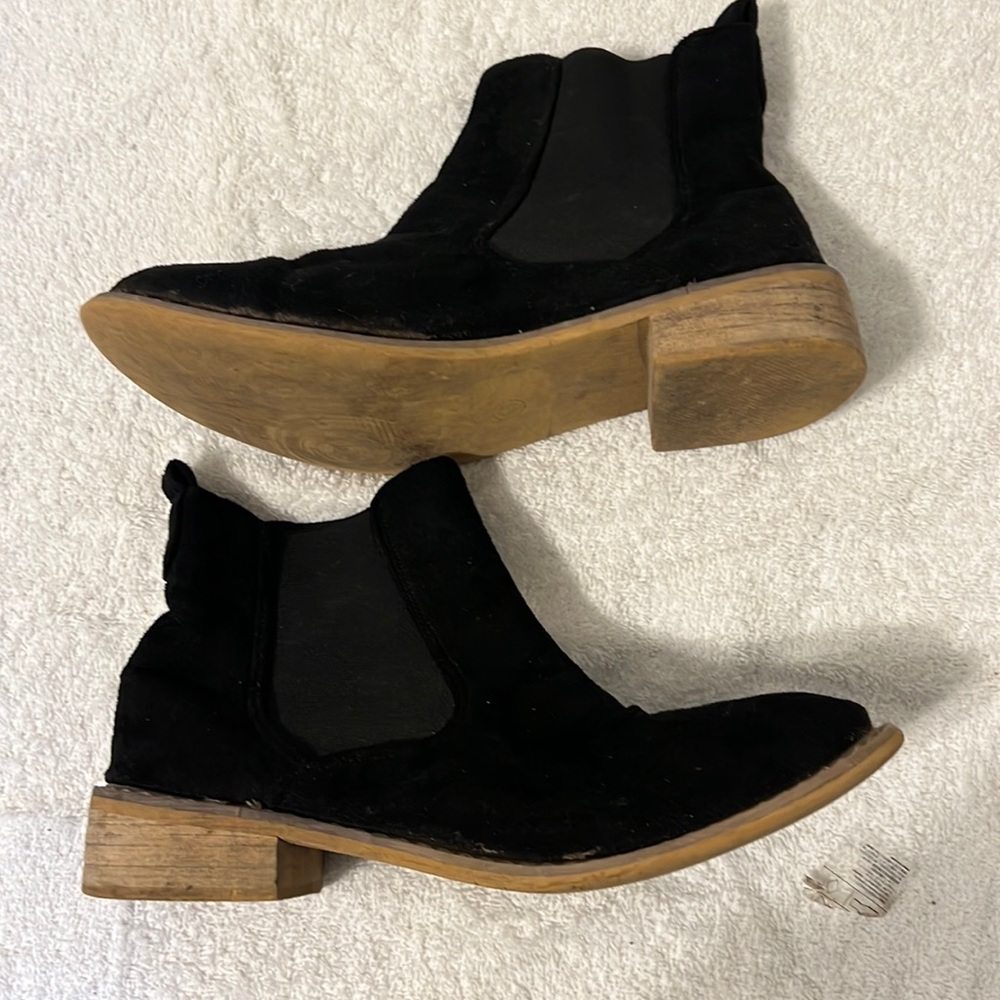 Seven 7 | Size 8.5